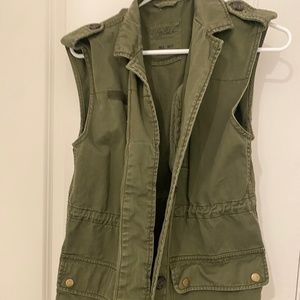 Army green vest